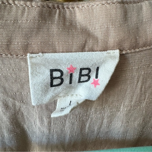 BiBi oversized gold/tan blouse size large - Picture 4 of 5